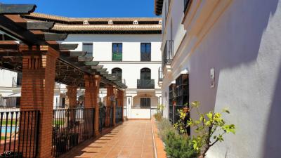 0618, Velez de Benaudalla. Ground floor duplex with patio