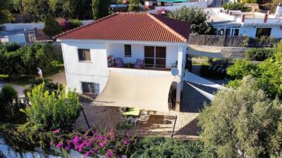 0324, Orgiva. Detached house with five bedrooms and pool
