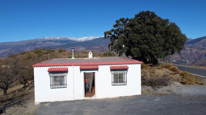 Torvizcon.Cortijo in exposed location with wonderful views