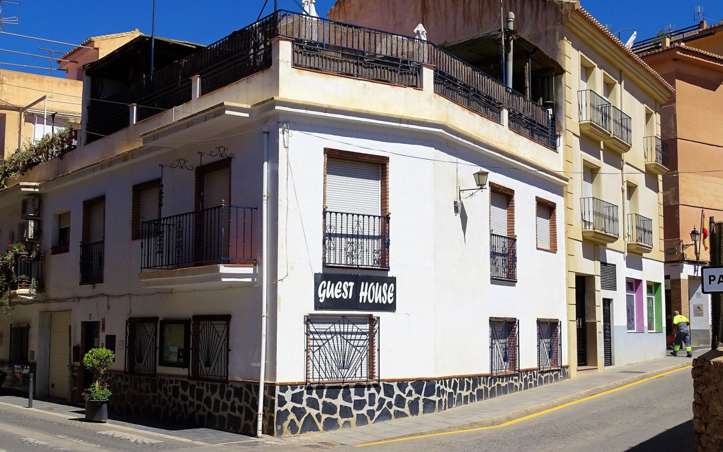 Orgiva. Bed and Breakfast or large family home