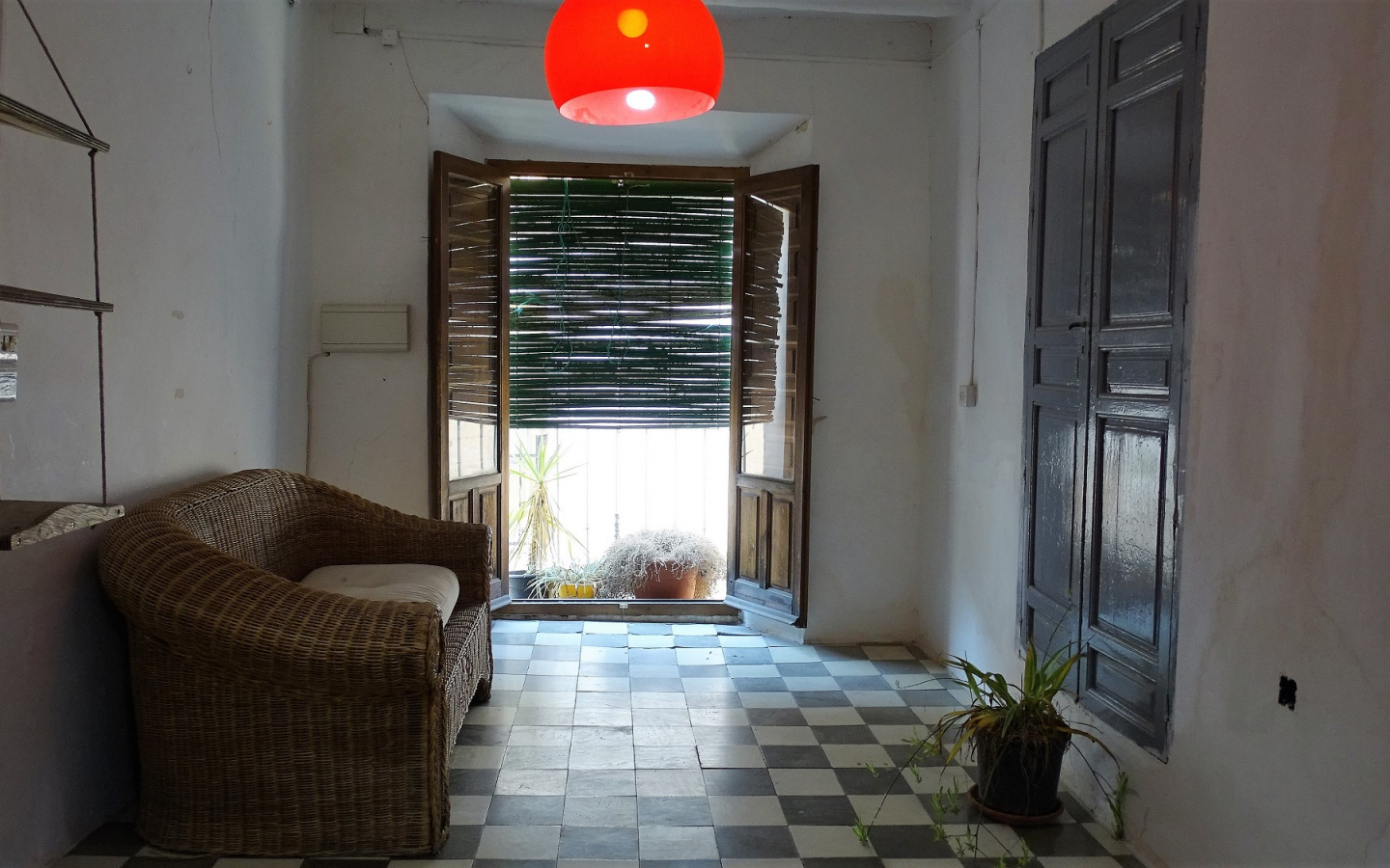 Orgiva. Investment property with income