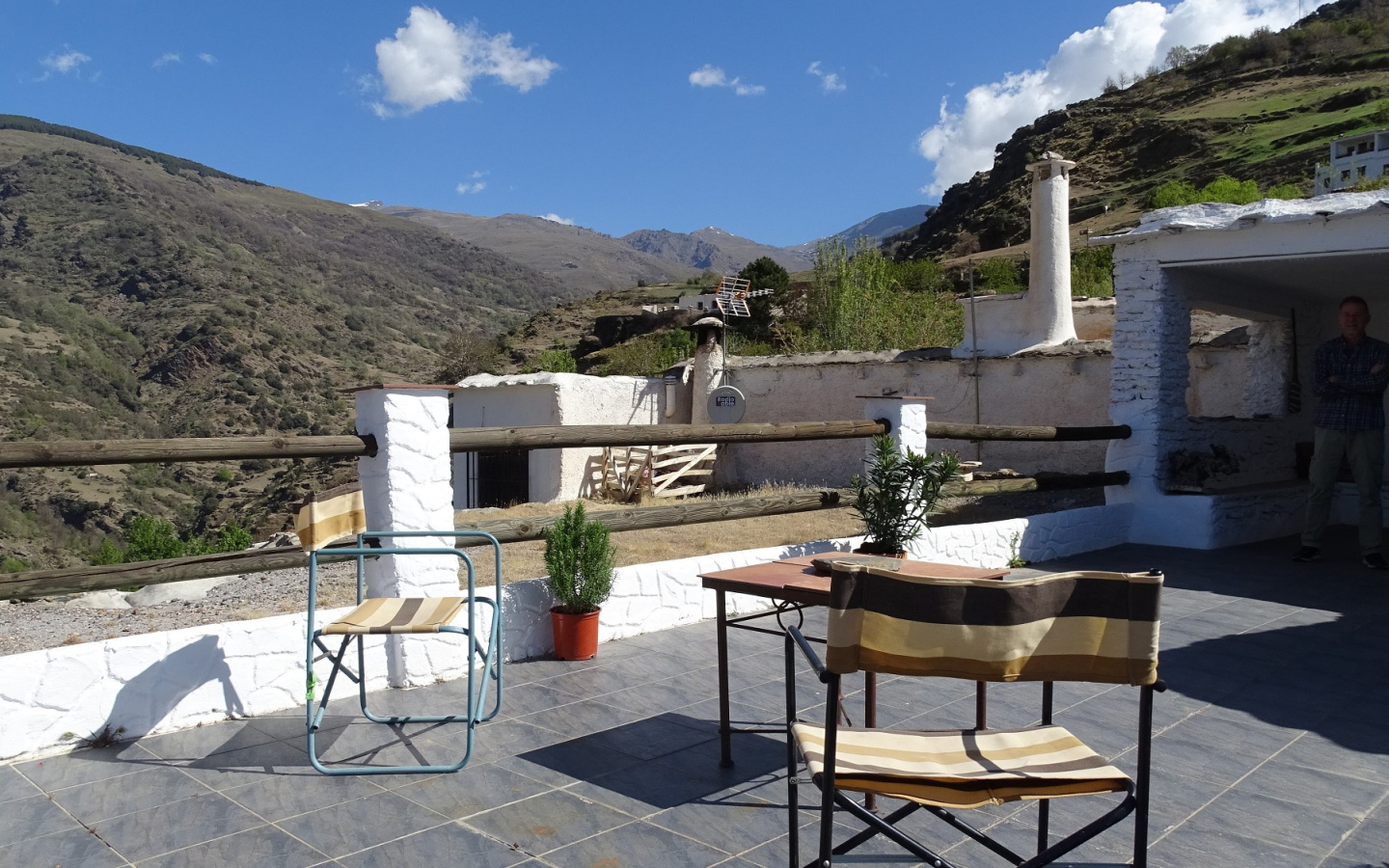 Capileira. Spectacular Village House with large terrace and stunning views