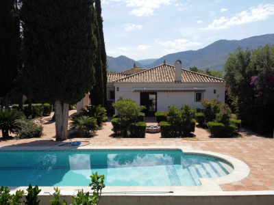 0446, Orgiva.  Three Bedroom cortijo with pool