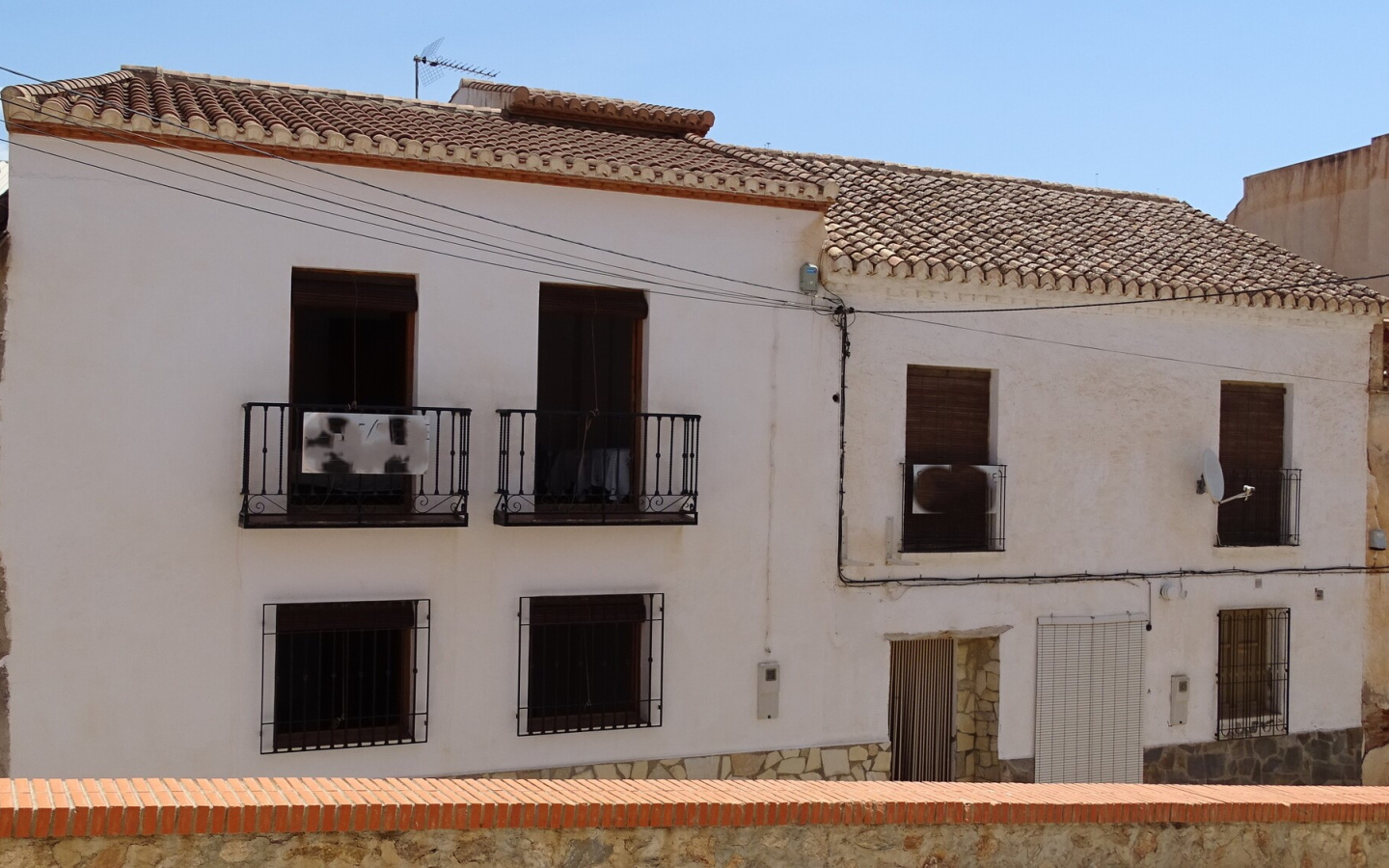 Lecrin. Set of two independent apartments and house