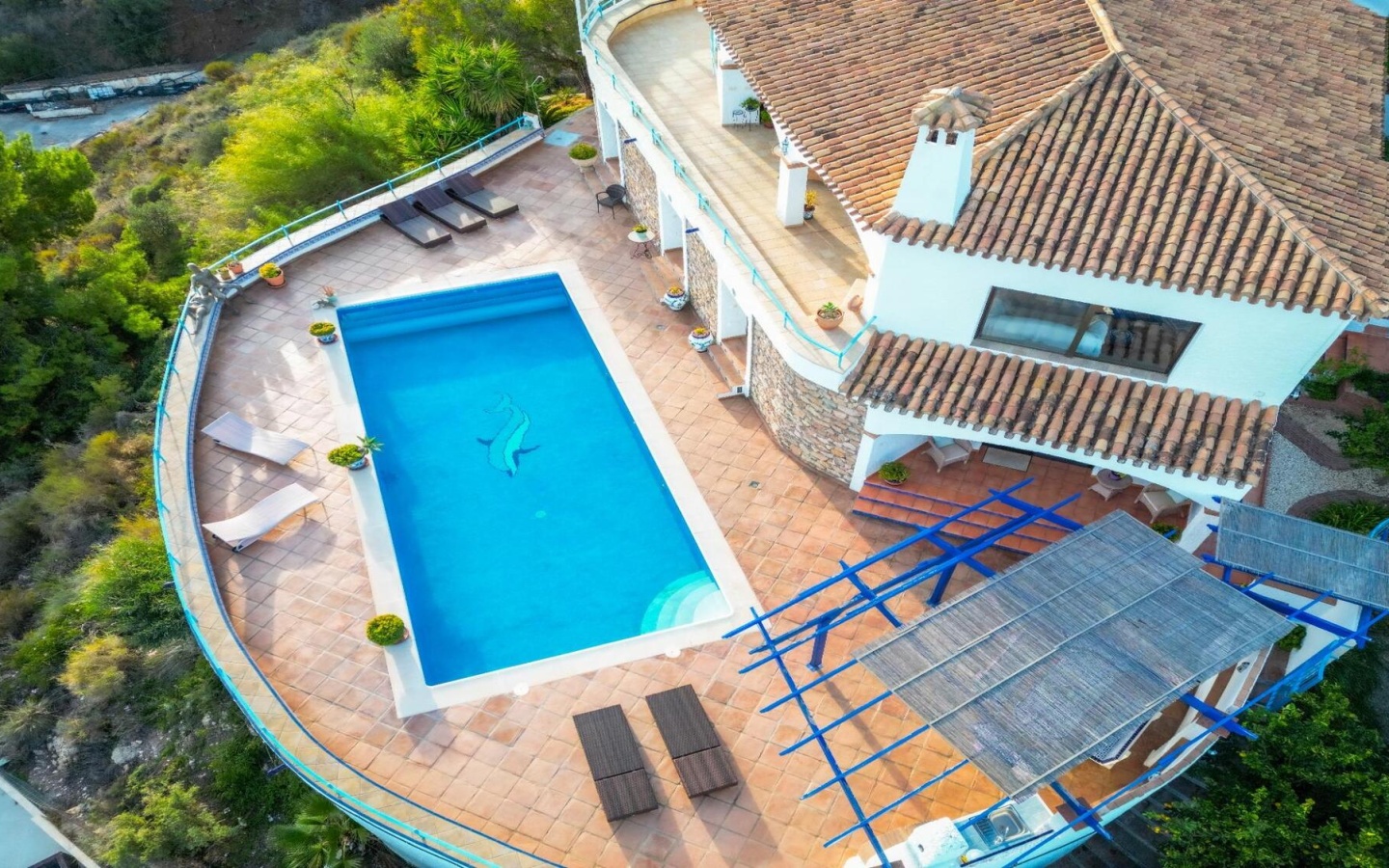 Salobreña. Villa in Salobreña with five bedrooms, pool, views...
