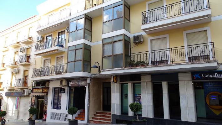 Orgiva. Three Bedroom Apartment in the Centre of Orgiva