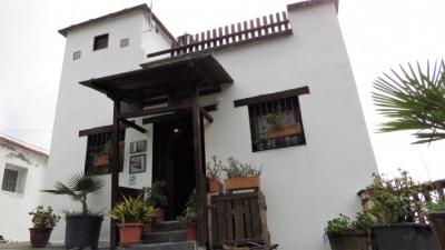 0103, Fregenite. Village House with large roof terrace and views