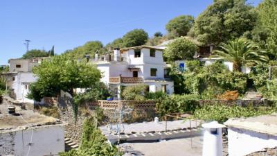 0217, A charming and well established “Bed and Breakfast” guest house in The Alpujarra.