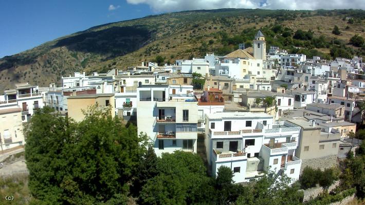Canar. Three apartments with roof terrace, ideal investment